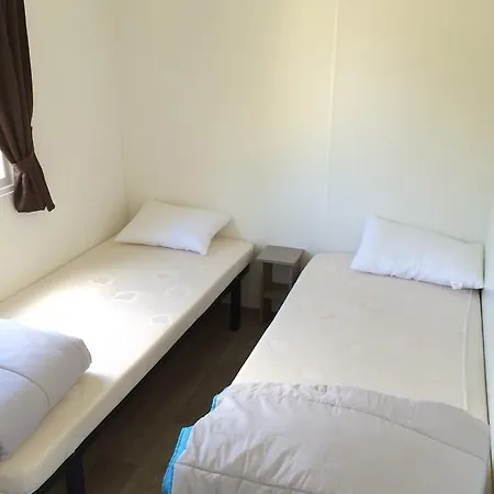 Mobiloisir 241 Prázdninový areál Gastes